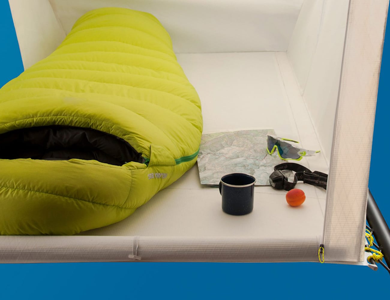 Auto accessories，Tent，Outdoor sports，triangle，industrial design，