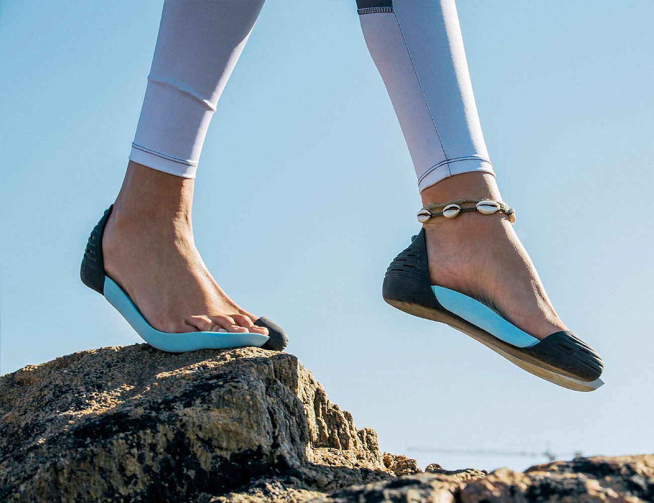 iGUANEYE，Jungle barefoot shoes，product design，shoes，originality，slipper，