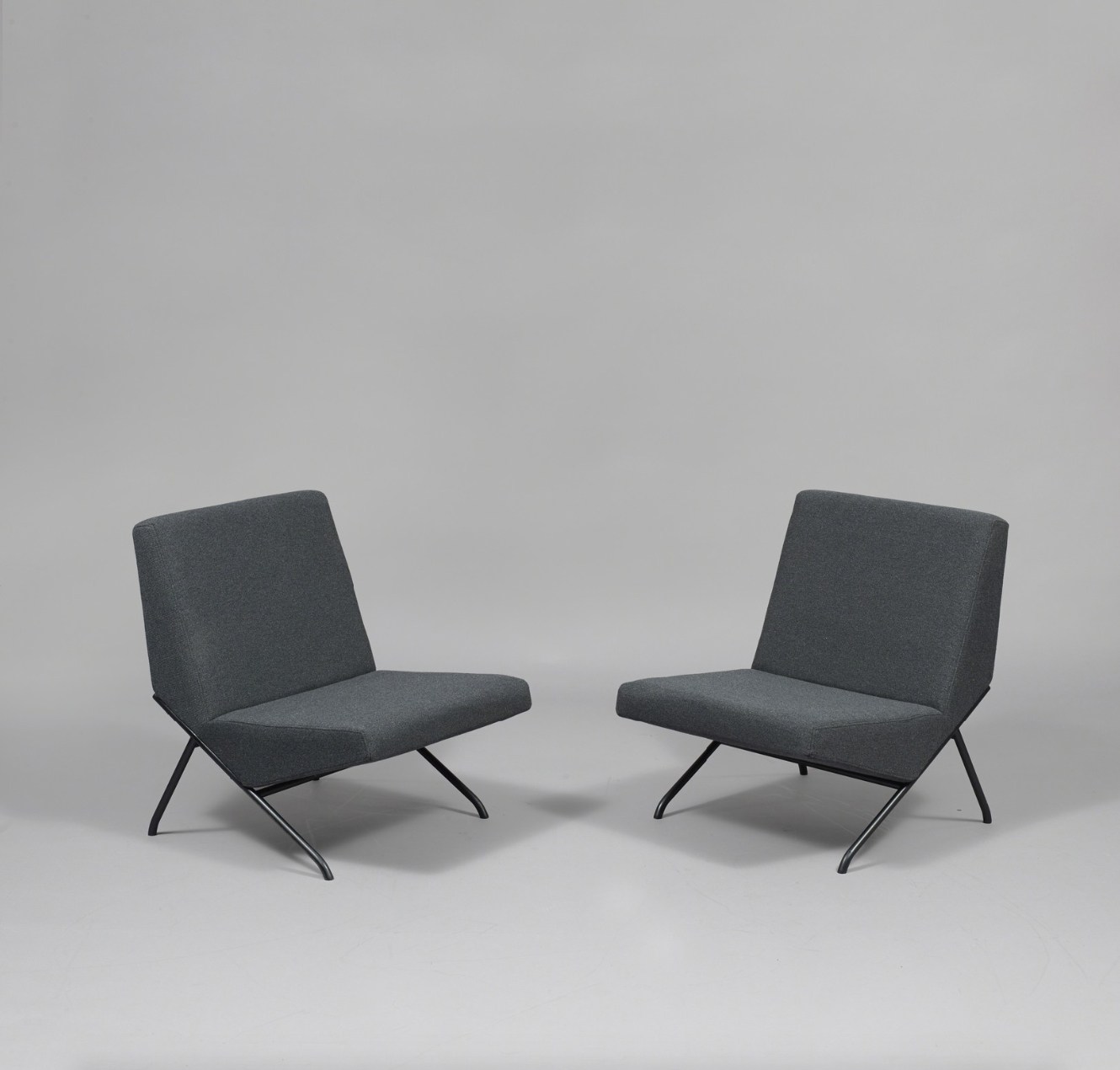 SG1，chair，Lacquer metal，foam，Textile，