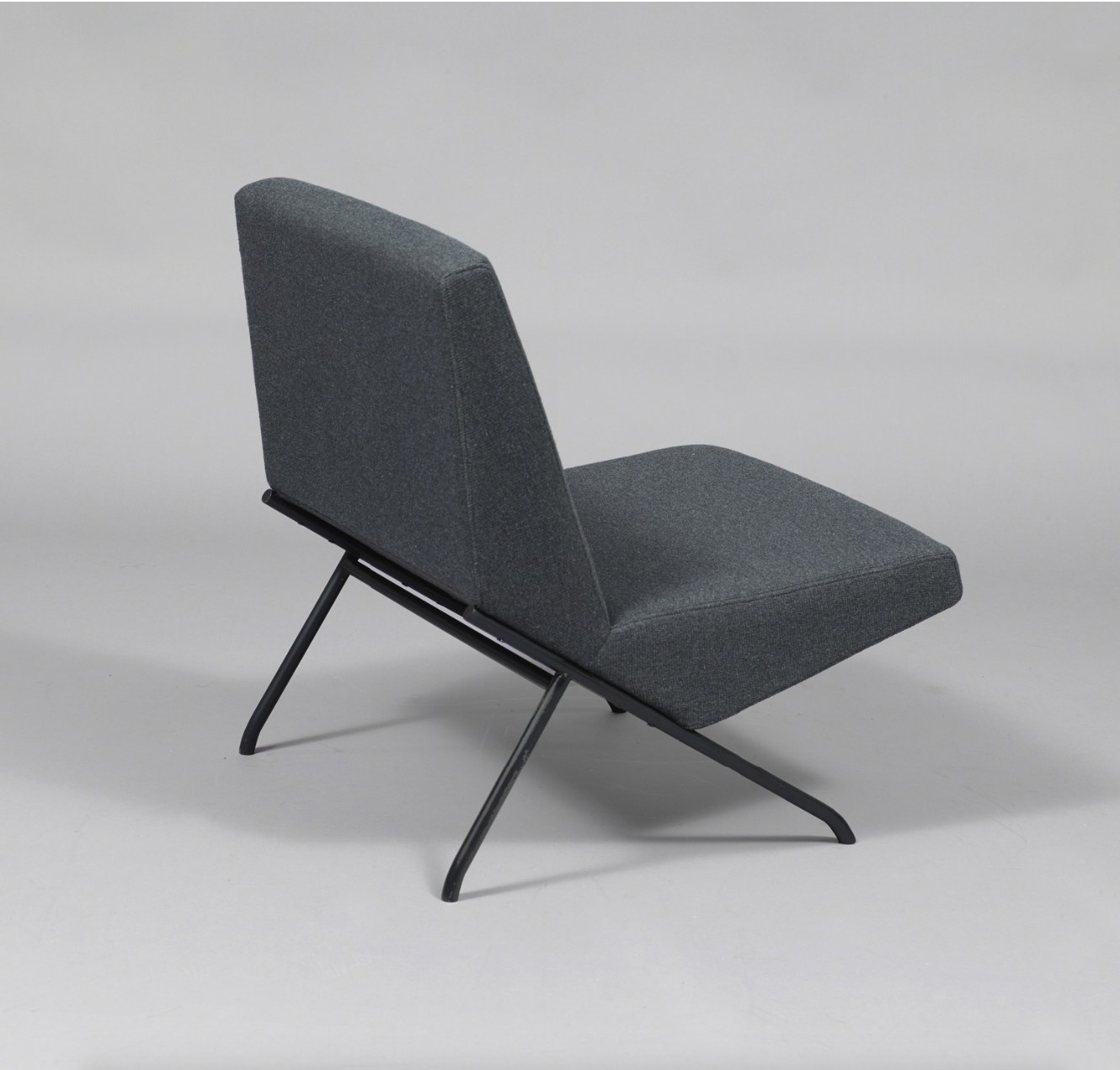 SG1，chair，Lacquer metal，foam，Textile，