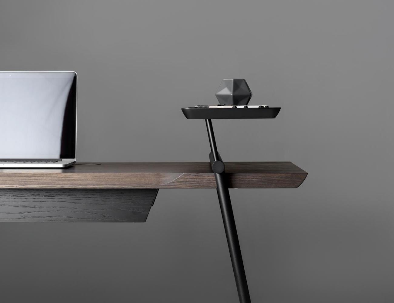 Simplicity，desk，Andrey Mohila，Bless Duoo，Receive，Table，