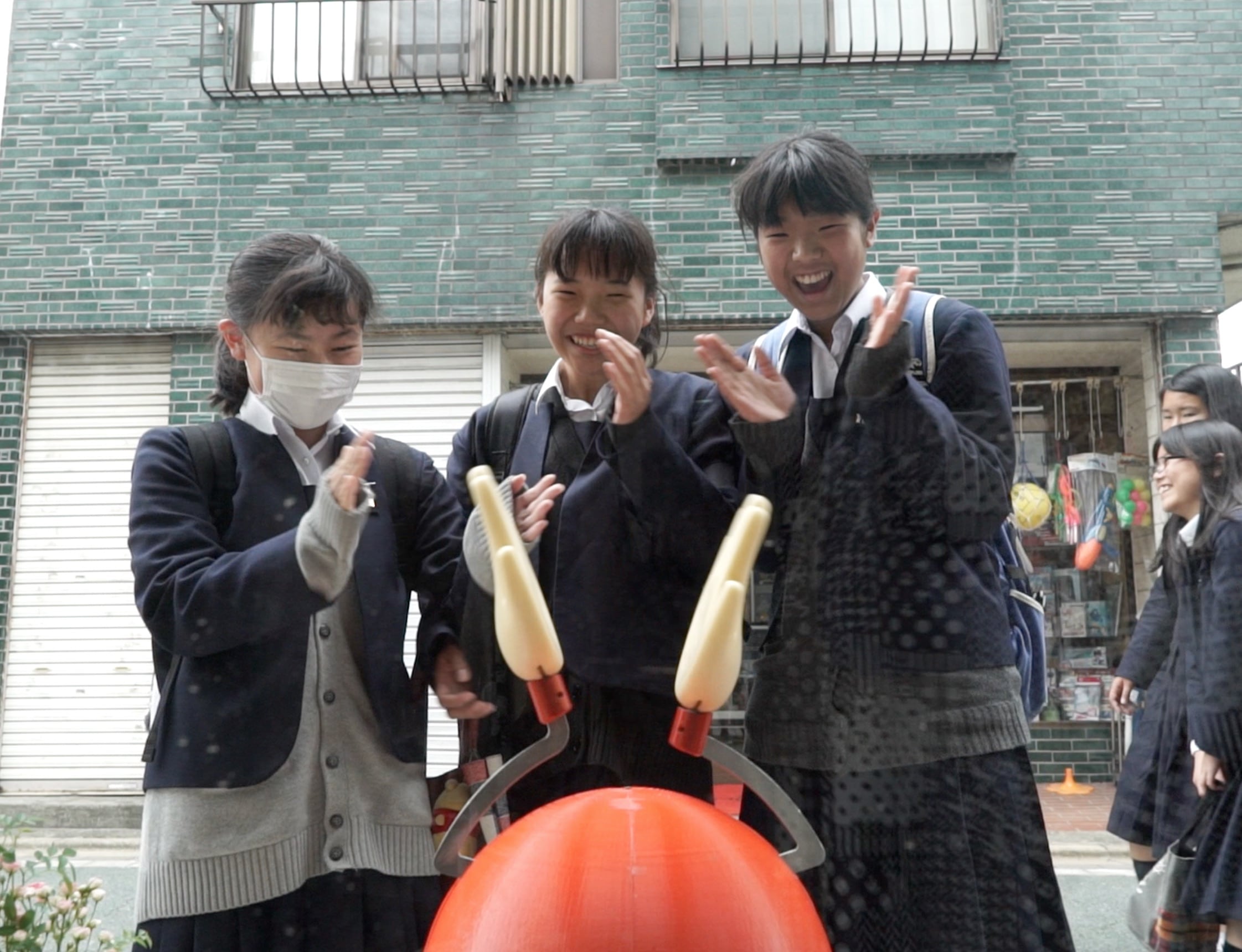 Japan，Motion detector，Entertainment Robot，BIG CLAPPER，