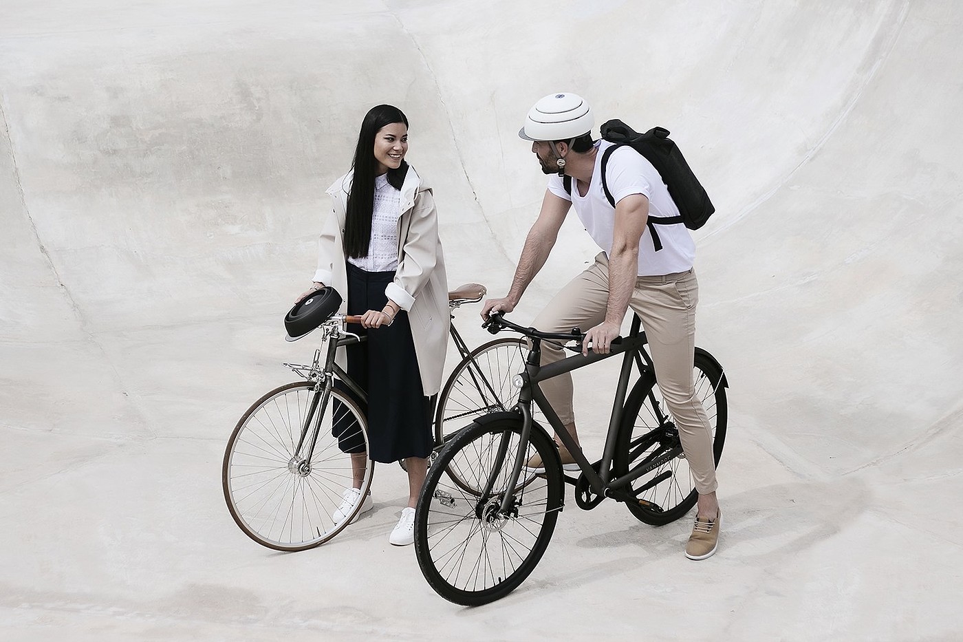 two thousand and fifteen，red dot，Closca Fugue，Helmet design，Minimalist design ，