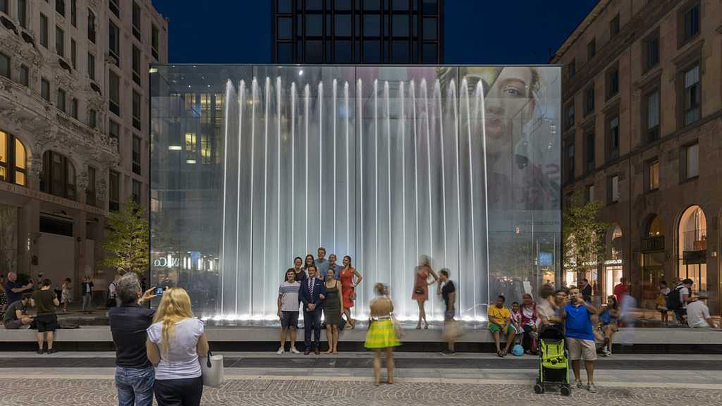 Apple Inc，fountain，Architectural design，Minimalist，modern stylish，water，lighting，Milan, Italy，Electronic consumption，furniture design ，Modern design，Interior design，