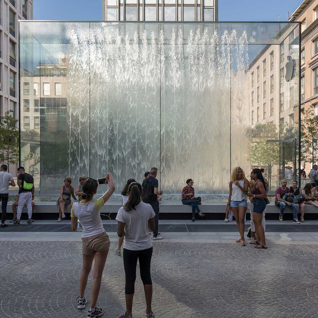 Apple Inc，fountain，Architectural design，Minimalist，modern stylish，water，lighting，Milan, Italy，Electronic consumption，furniture design ，Modern design，Interior design，