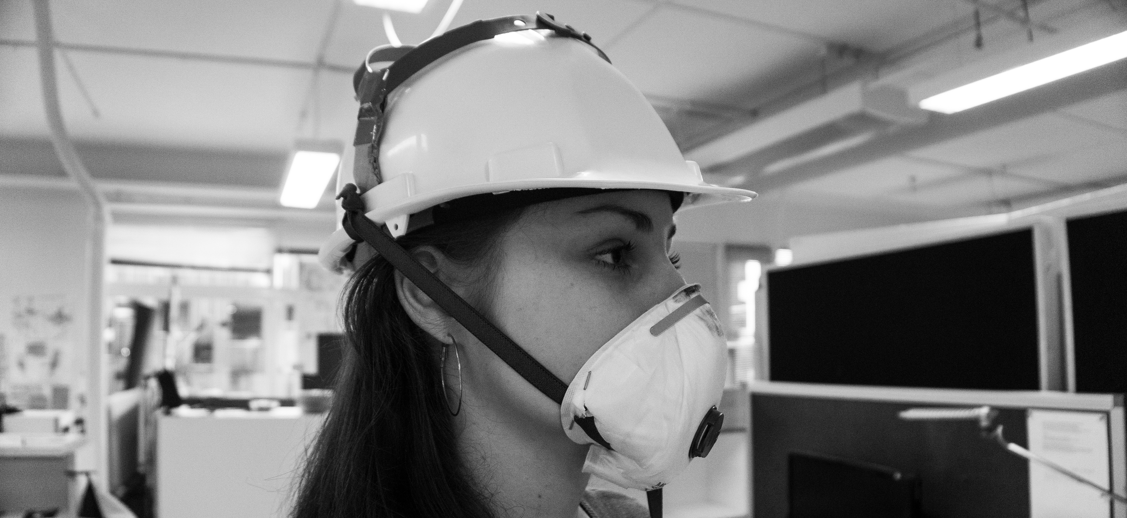 Safety helmet breathing mask，