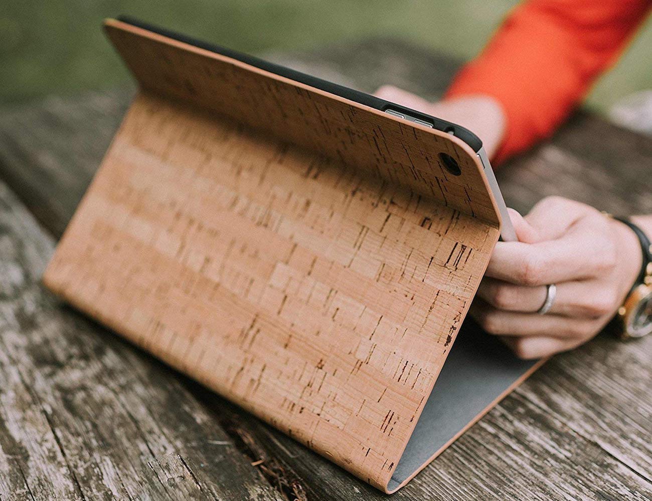 Lavelle Cork，smart cover，woodiness，