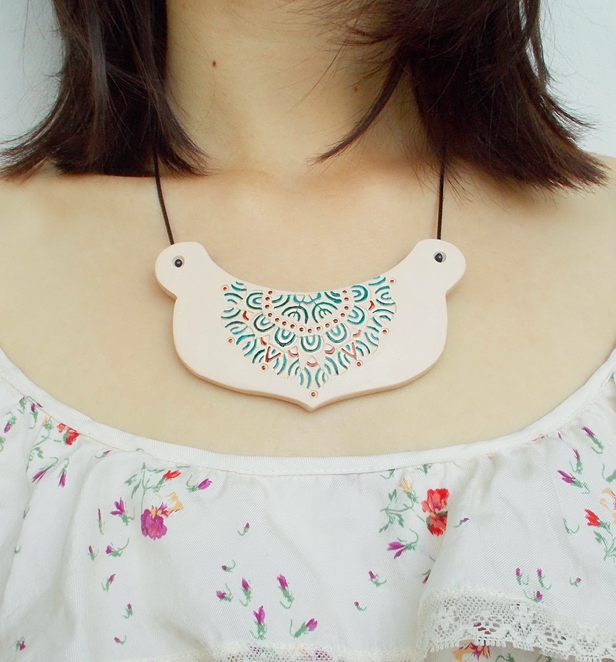 jewelry，Ceramic，Ceramic jewelry，product design，industrial design，Necklace，