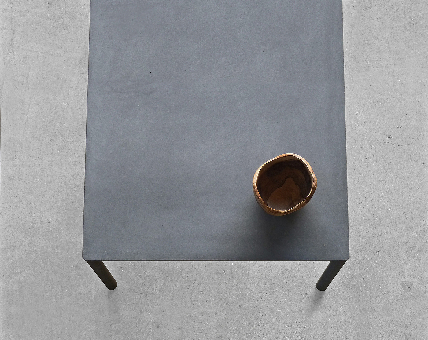 product design，furniture，Concrete material，Boiacca，Table，Minimalist，