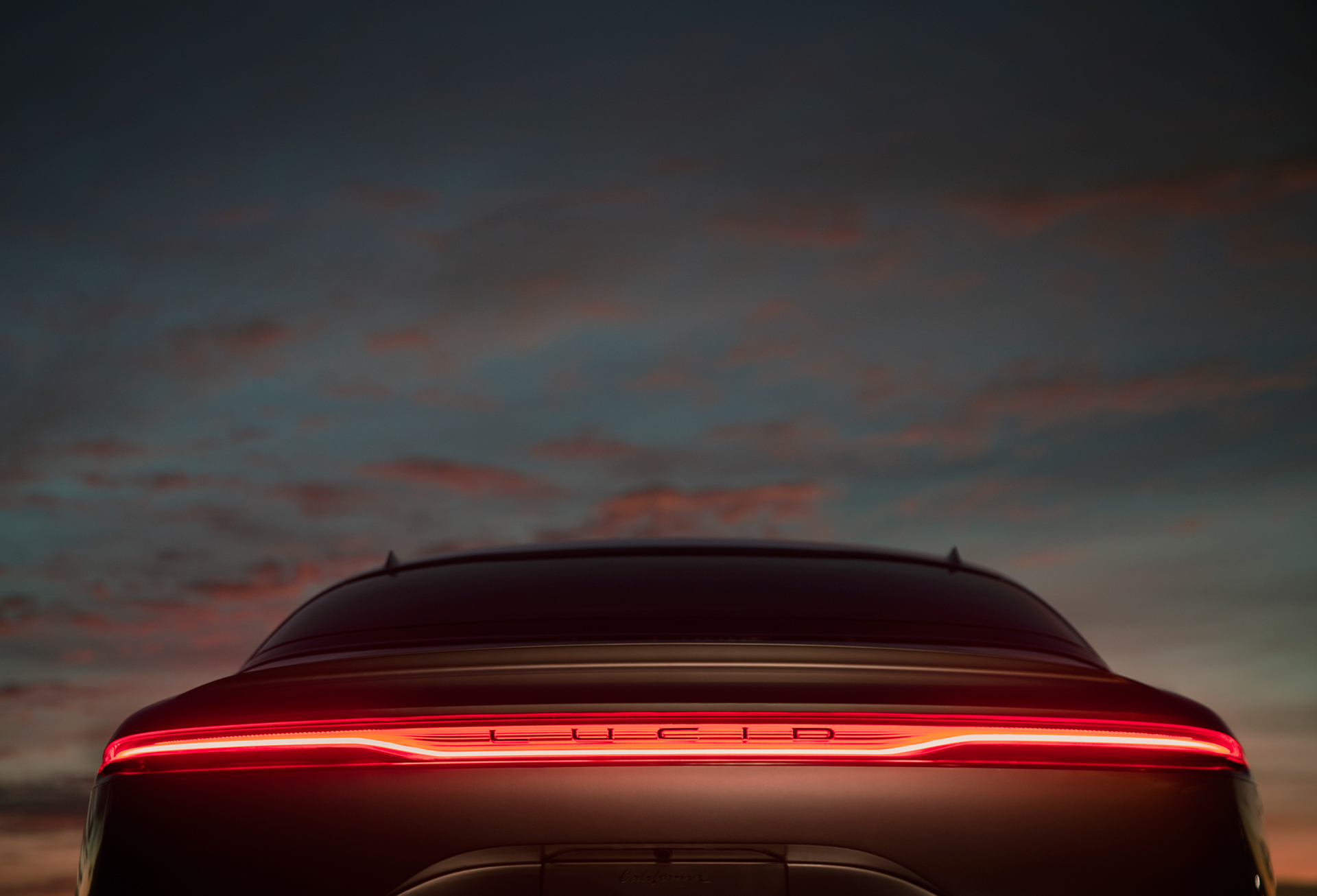 silver，product design，Automobile design，LUCID AIR，