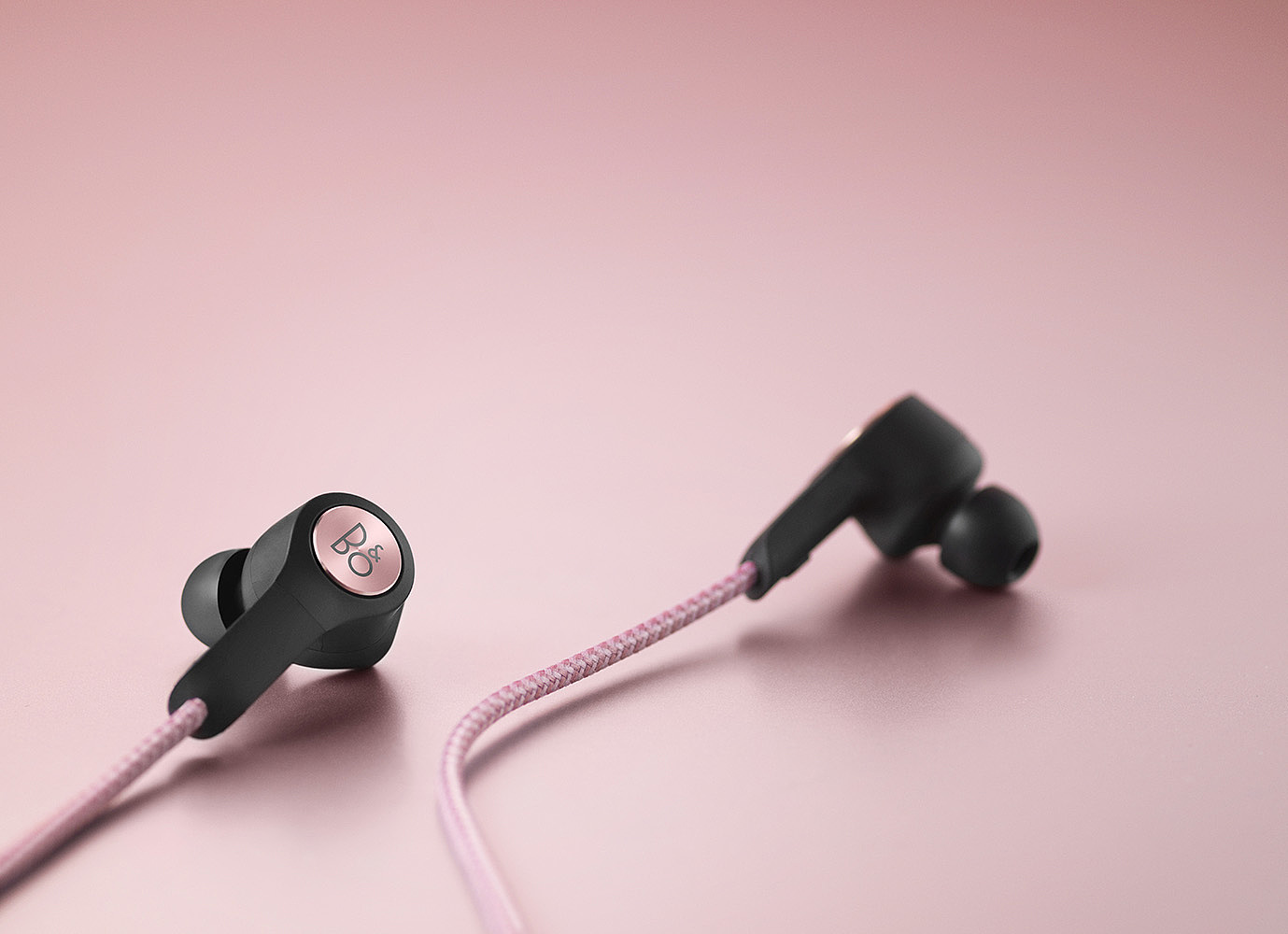 B＆O Play，headset，product design，Minimalist，