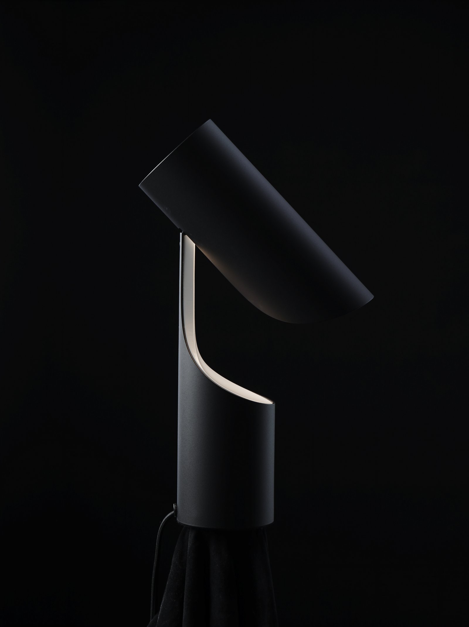 mutation，Desk lamp，Minimalist，black，