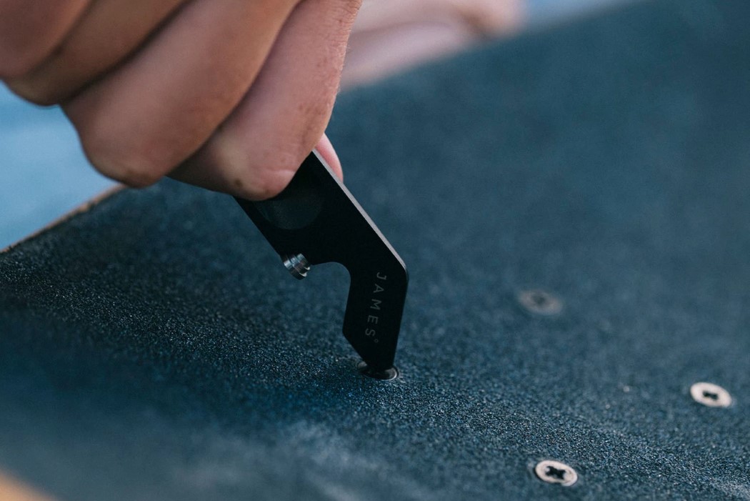 Halifax，Multifunctional Pendant，black，Titanium steel，