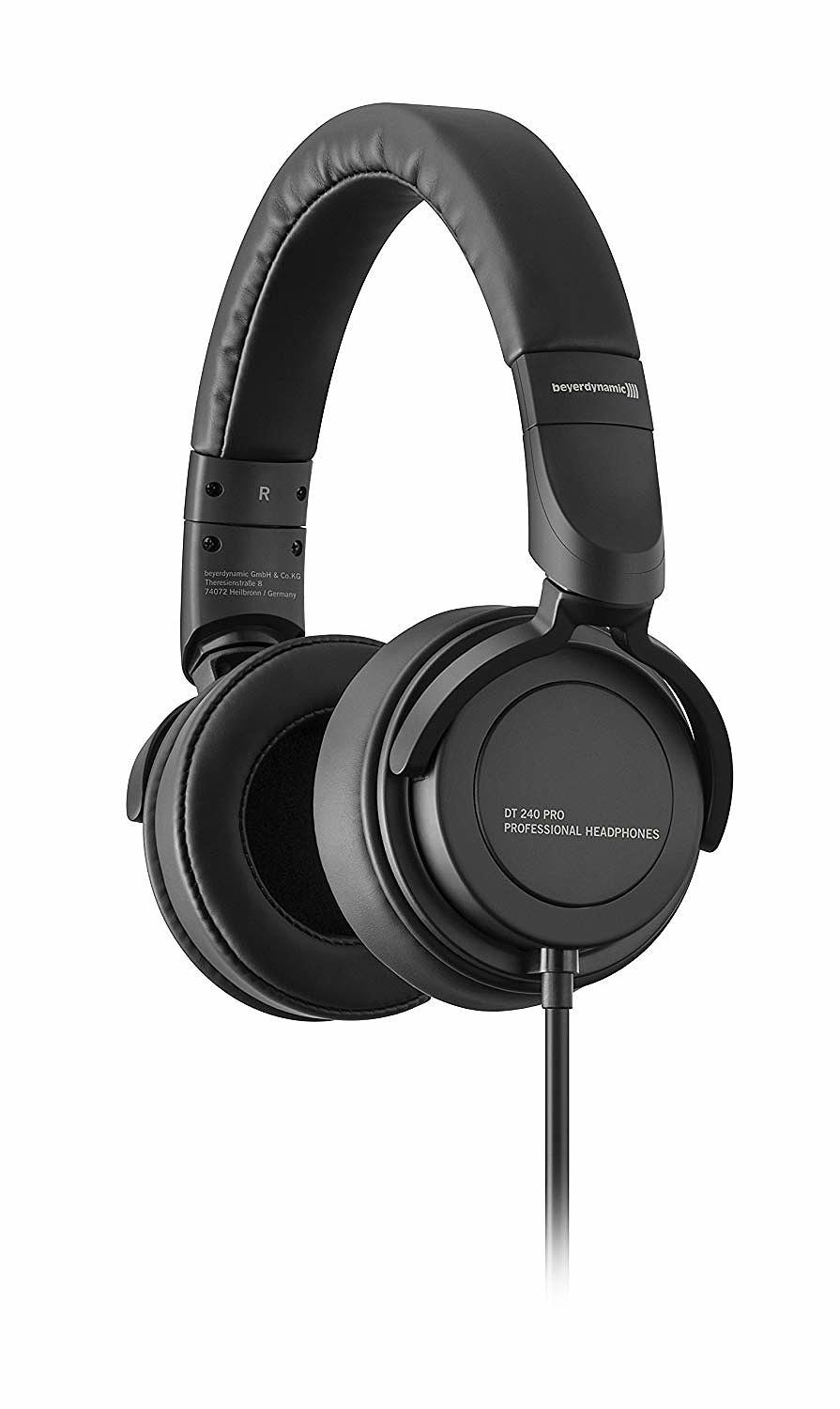 product design，industrial design，atmosphere，black，Monitor headphones，