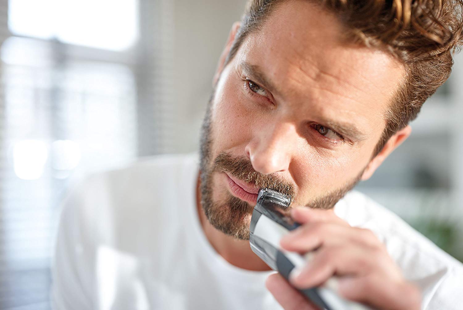 industrial design，silvery white，black，BT7205/15，Philips，Electric shaver，