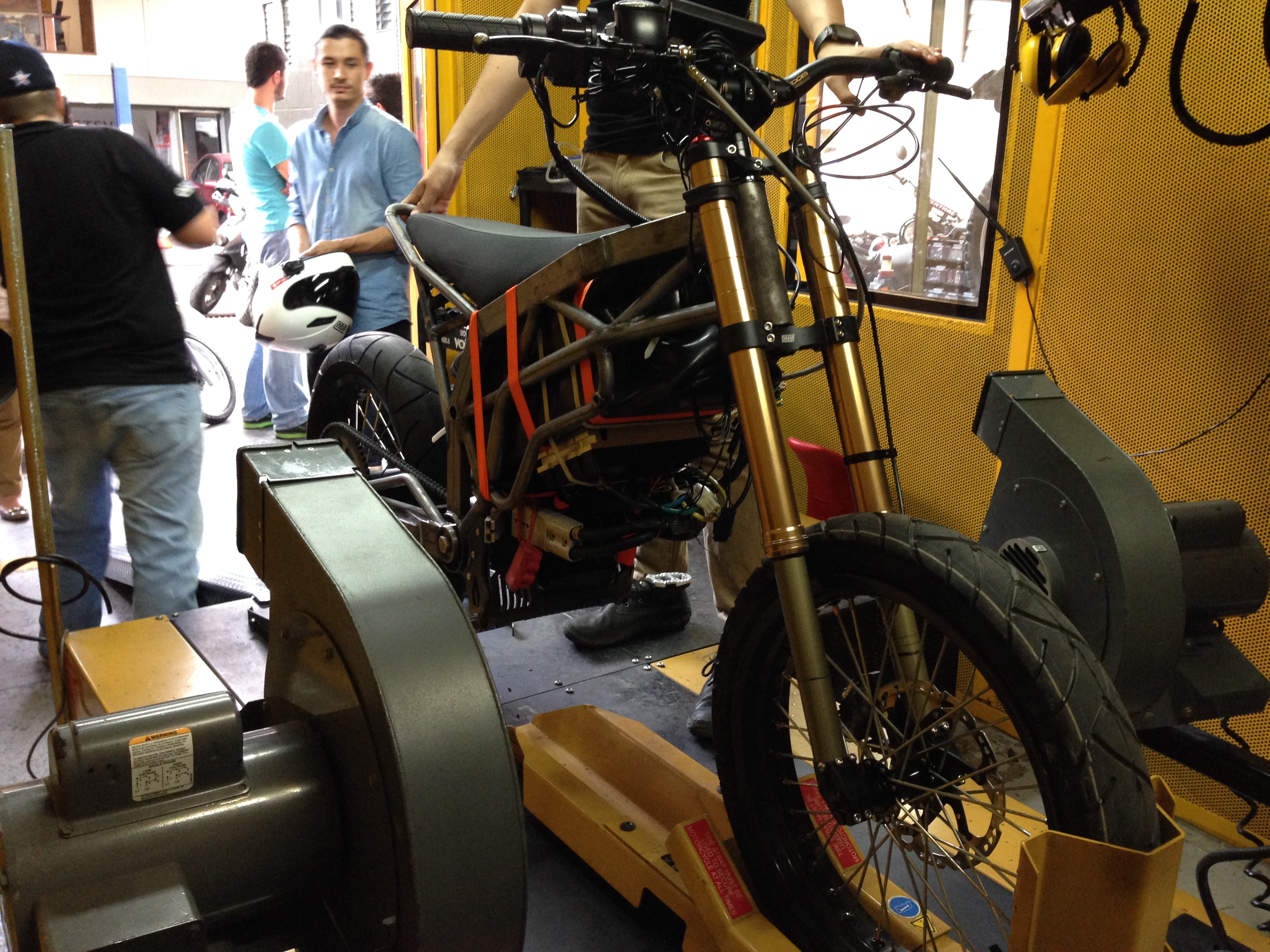 OUTSIDER 2015，motorcycle，machine design，