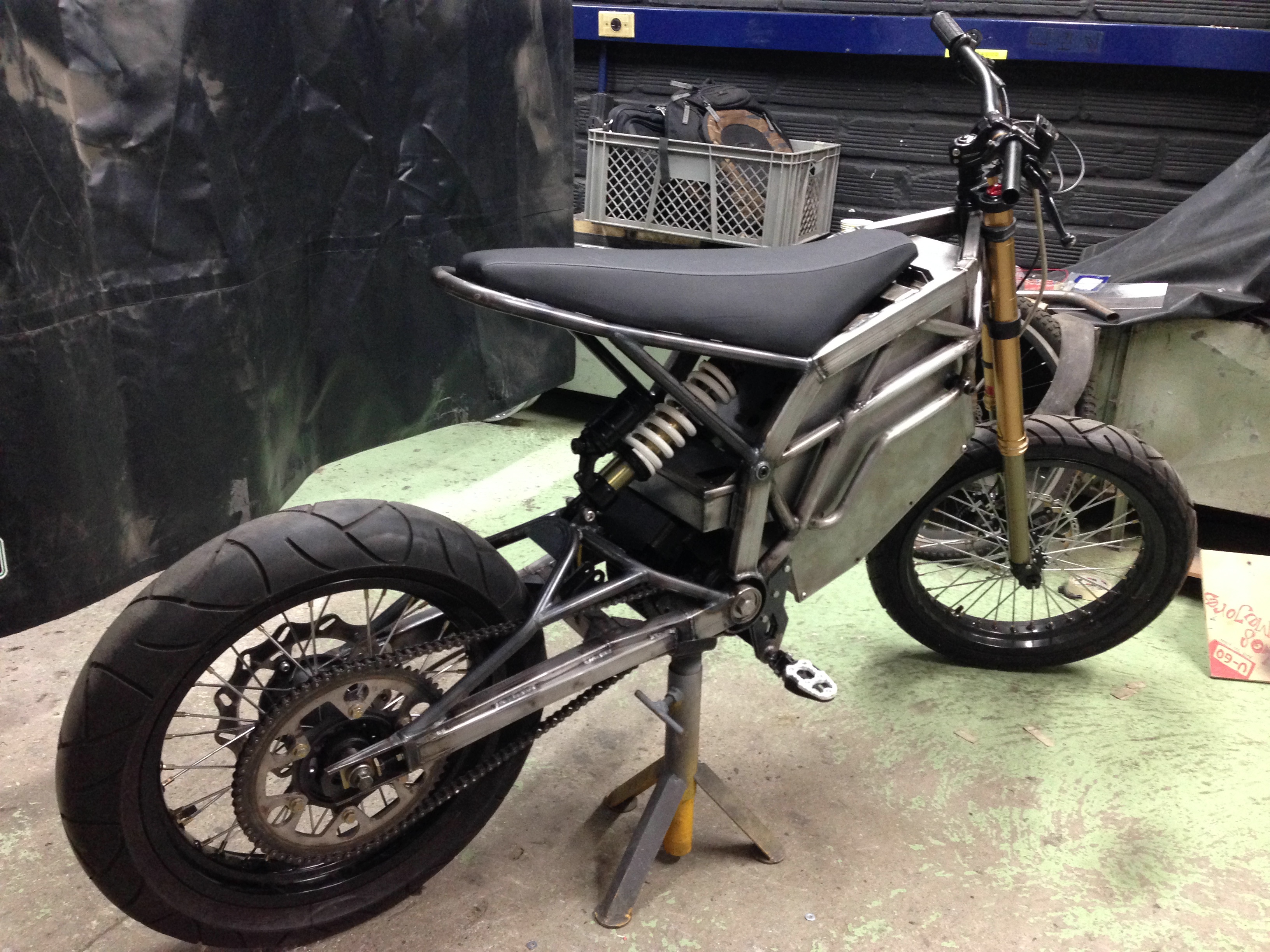 OUTSIDER 2015，motorcycle，machine design，