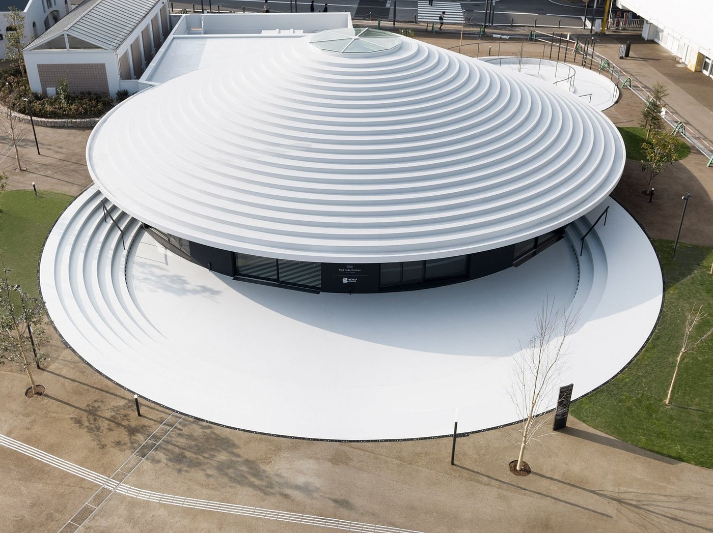 white，Architecture，Tenri square，