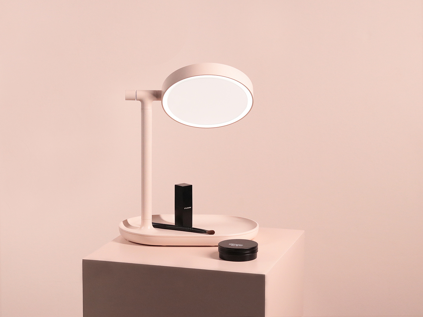product design，industrial design，lamp，mirror，Cosmetic mirror，lighting，originality，Muid tease，