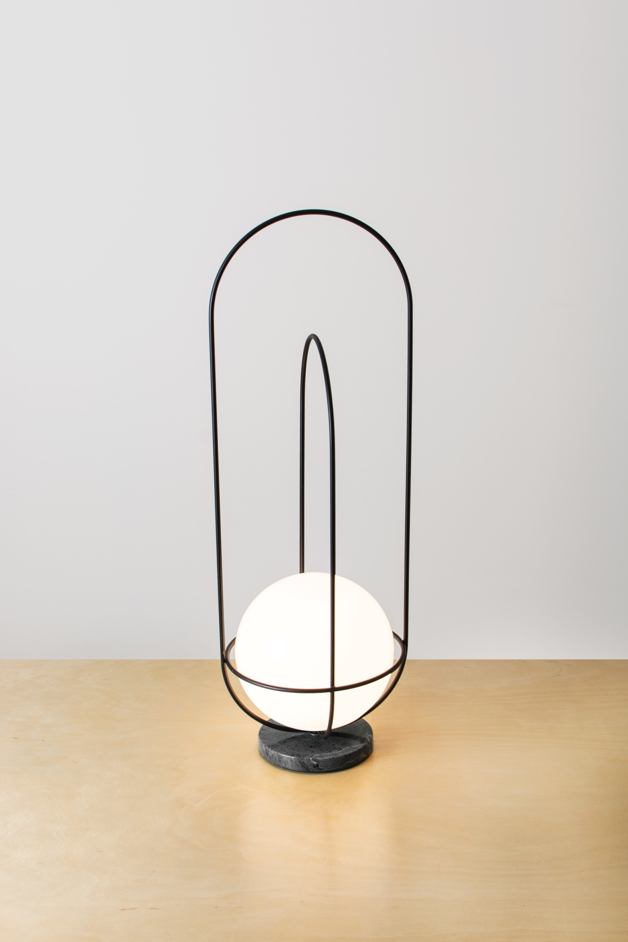 product design，industrial design，Minimalist，esthetics，function，lamp，