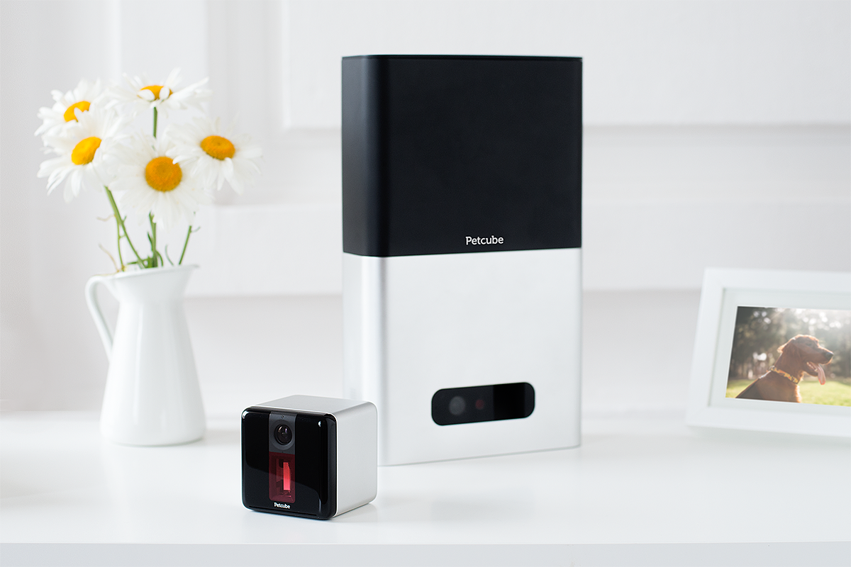 2018 red dot award，Small cube，Surveillance camera，