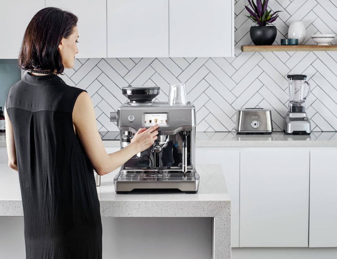 Coffee machine，fully automatic，Oracle Touch，silver，