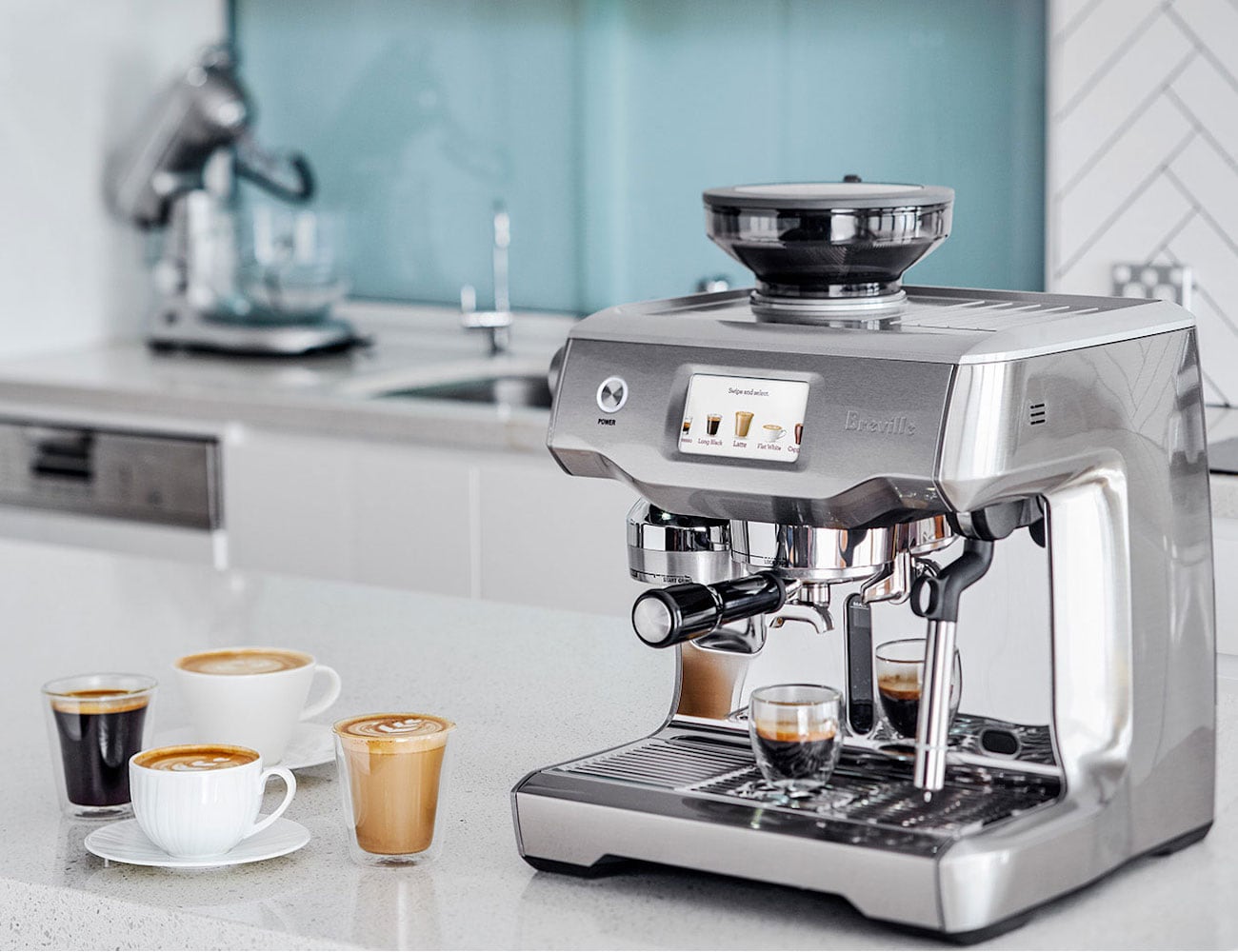 Coffee machine，fully automatic，Oracle Touch，silver，