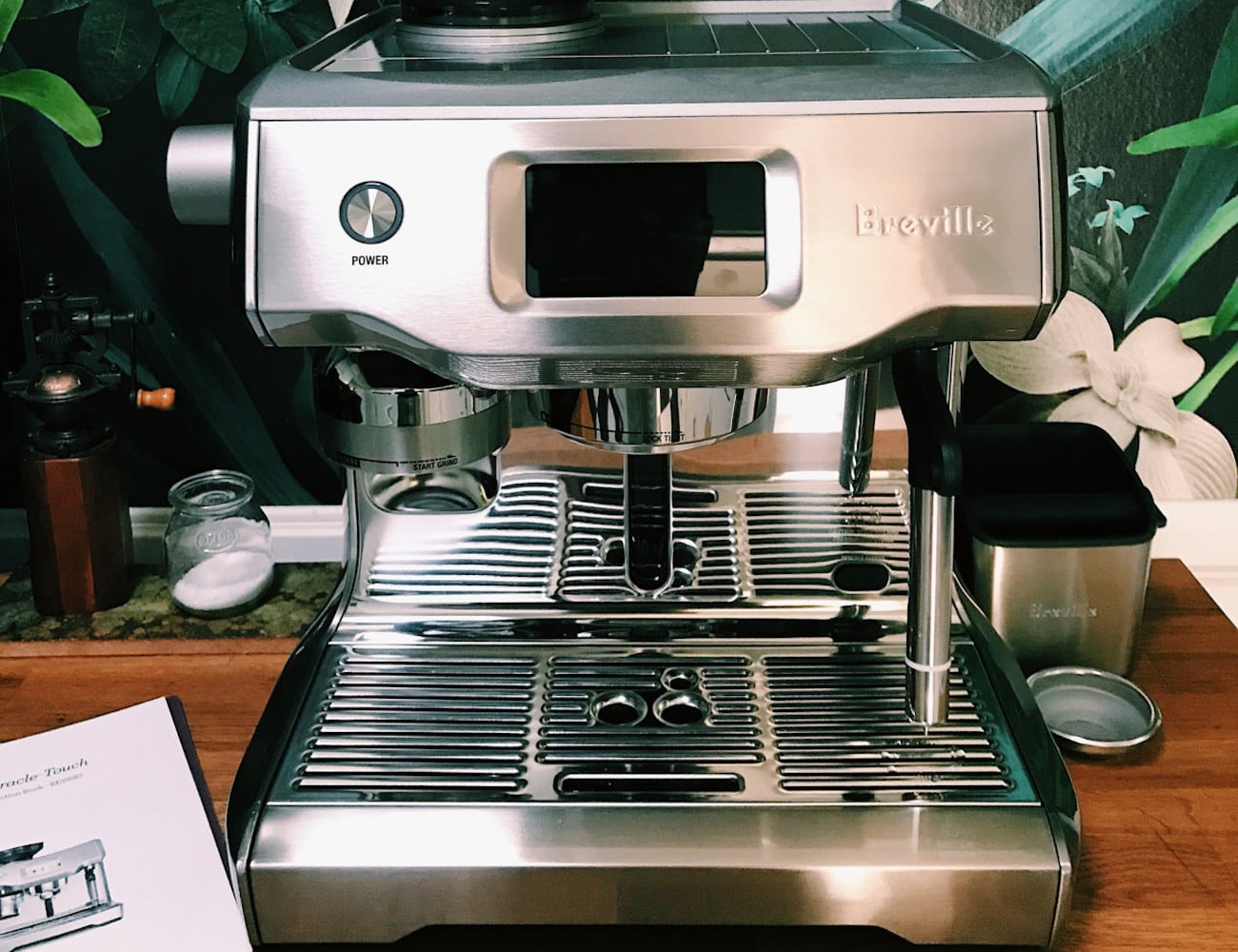 Coffee machine，fully automatic，Oracle Touch，silver，