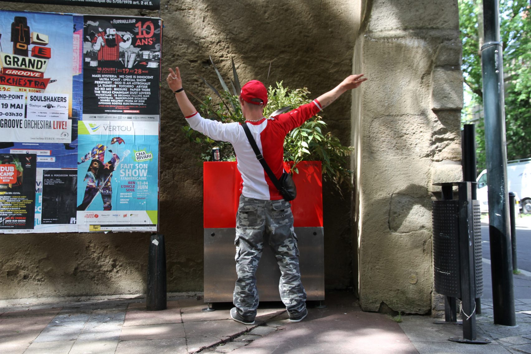 Urinal，urinal，Urinary kerb，gules，outdoors，