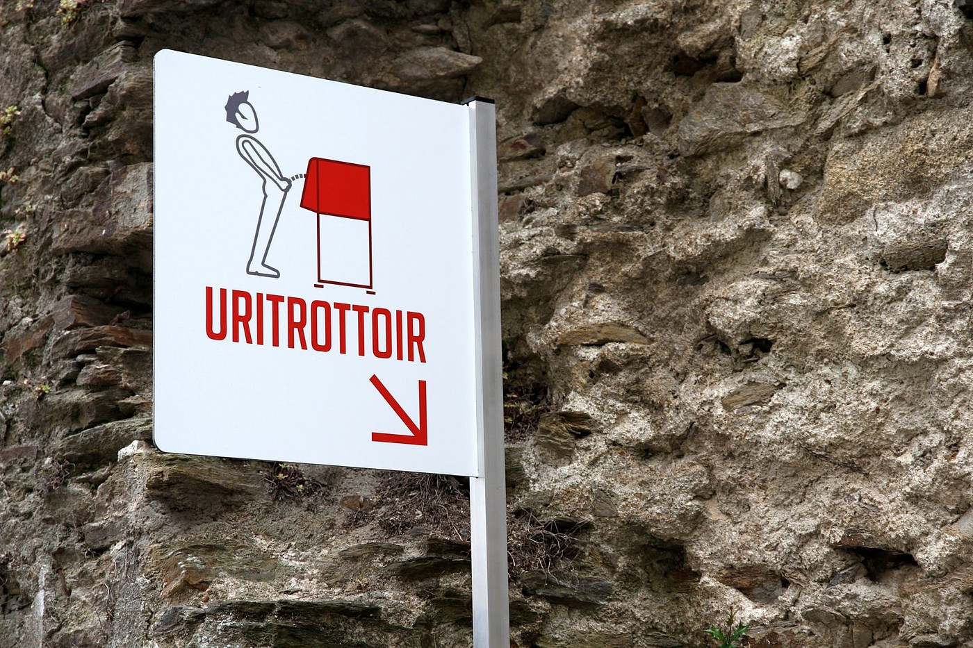 Urinal，urinal，Urinary kerb，gules，outdoors，
