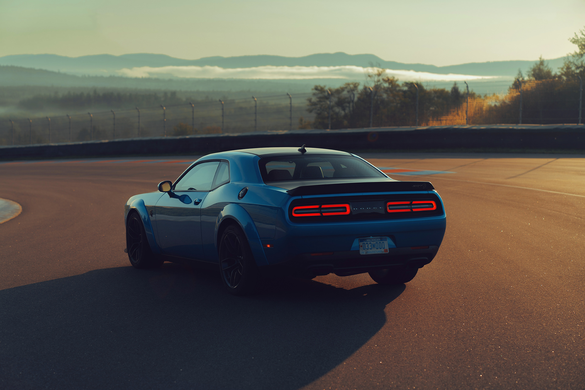 machine design，Sports car，Dodge，