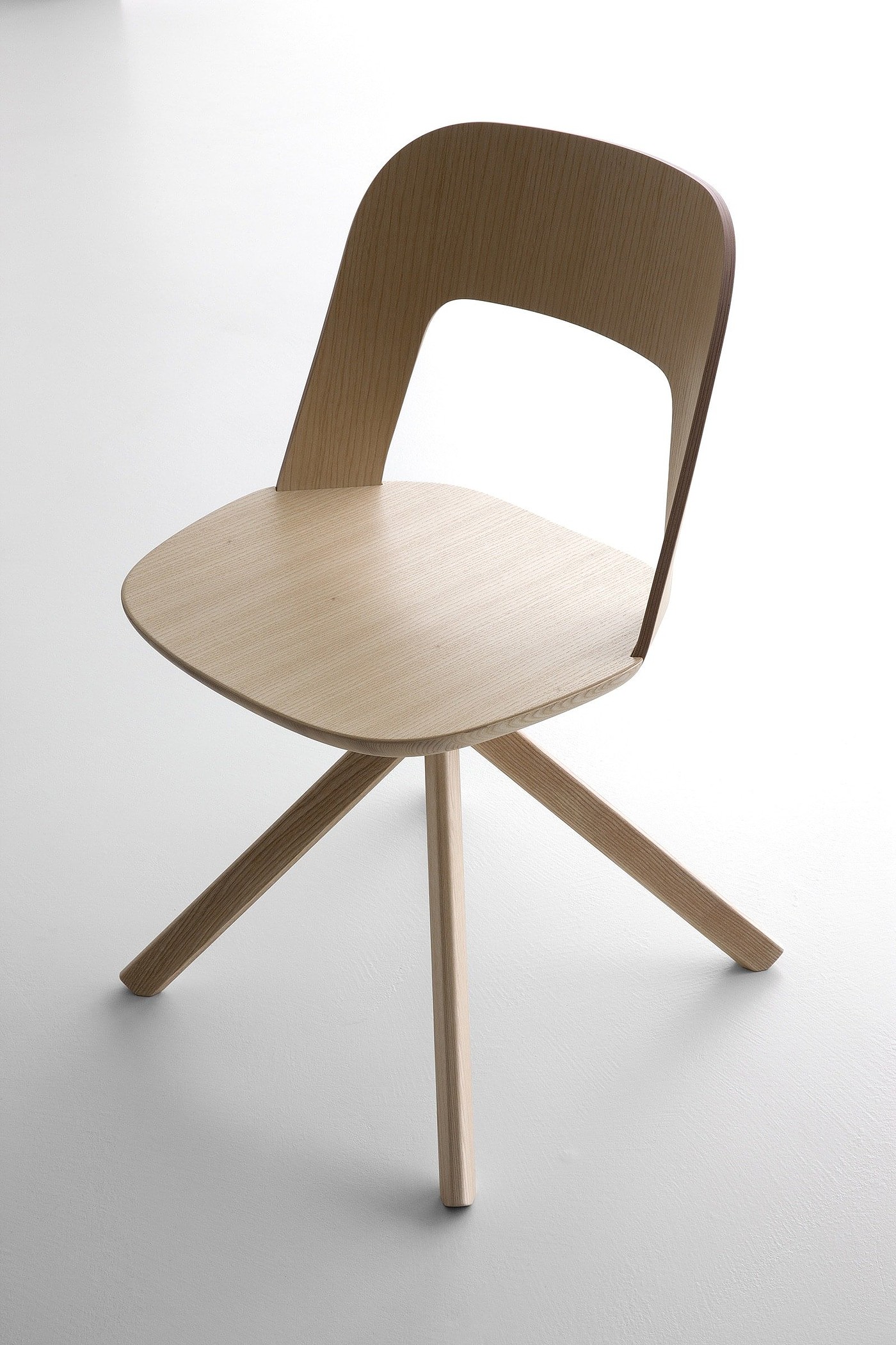 product design，furniture，chair，Bow，