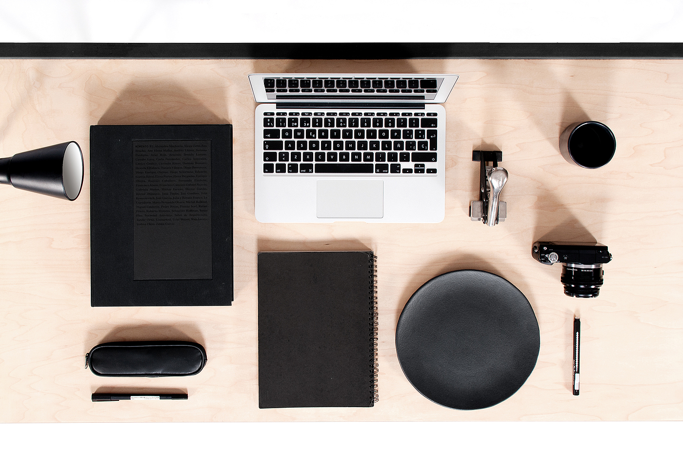 desk，product design，concise，