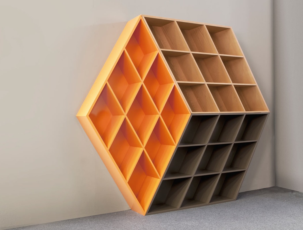 bookshelf，woodiness，Minimalist，Rubik's Cube，square，