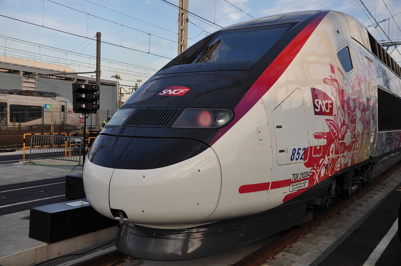 2018 red dot award，SNCF I TGV，train，