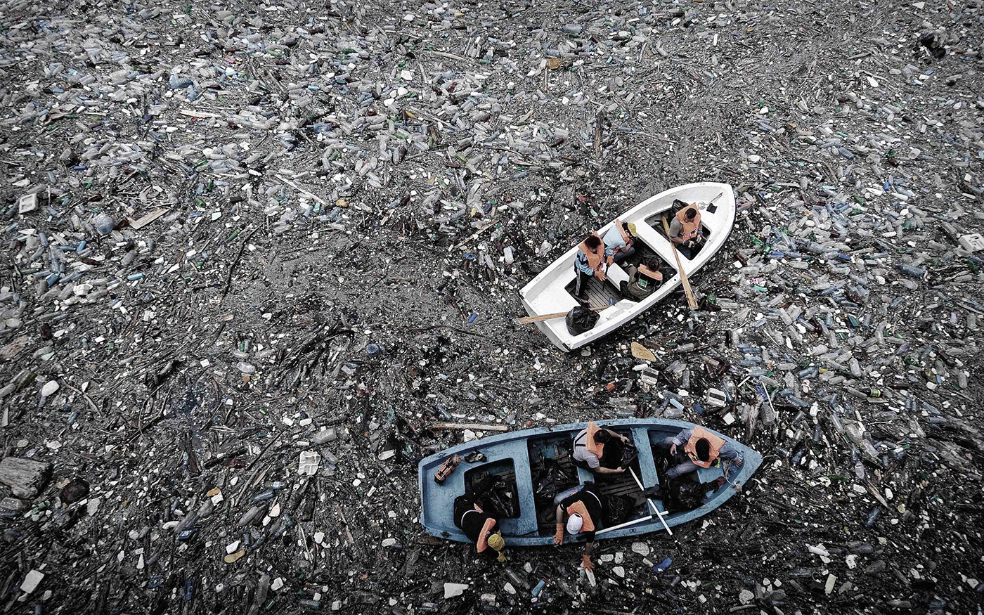 garbage，manta，ocean，Surf board，sketch，environment protection，