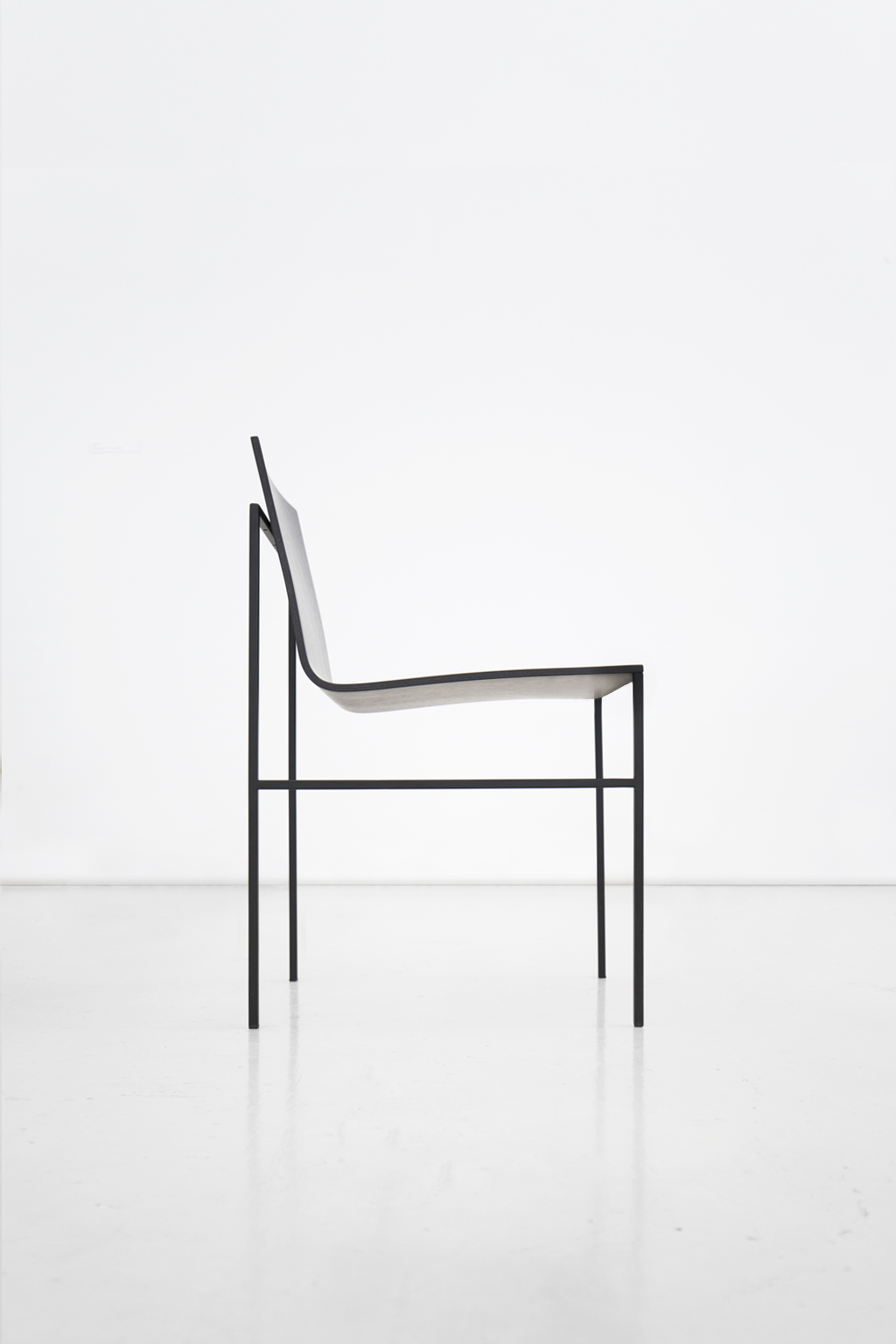 A Chair，Ergonomics，Minimalism，black，