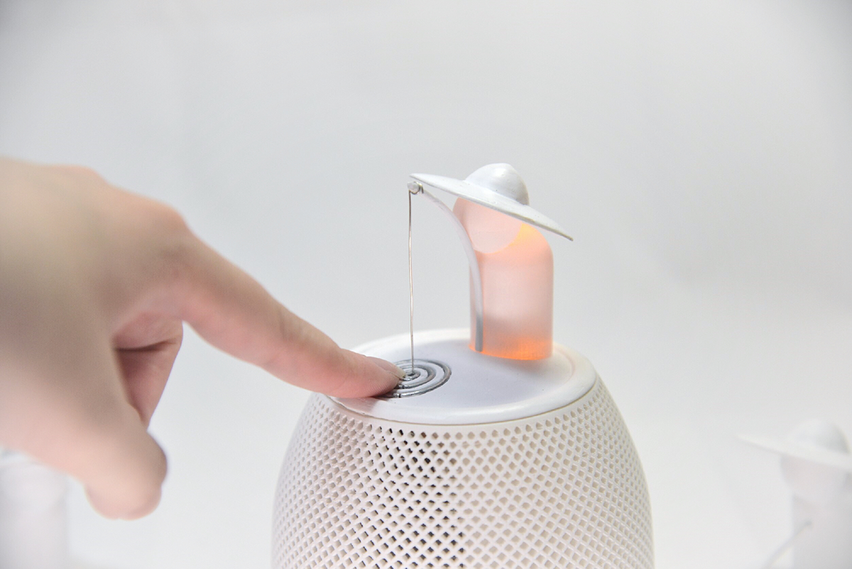 Warm light，white，Bluetooth Speaker ，Atmosphere lamp，Company / accompany，