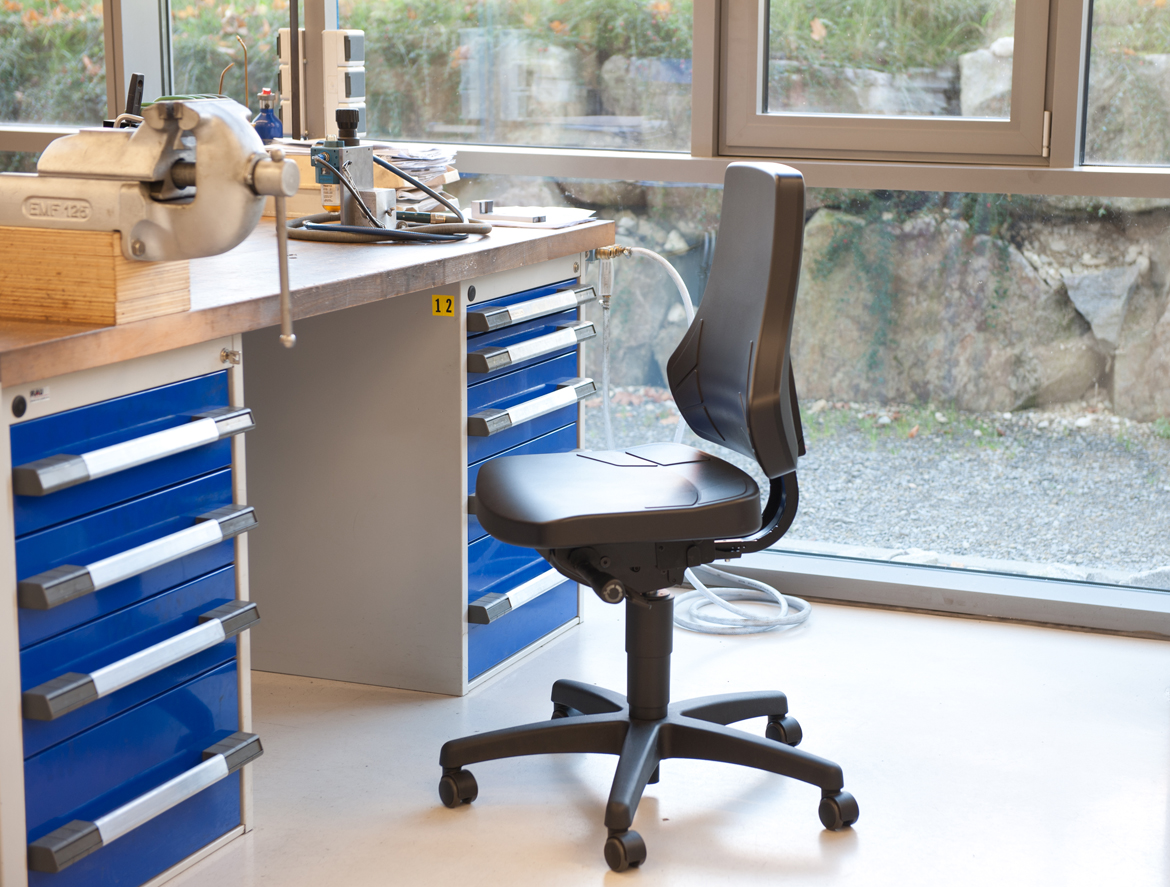 black，Office chair，Rexroth，