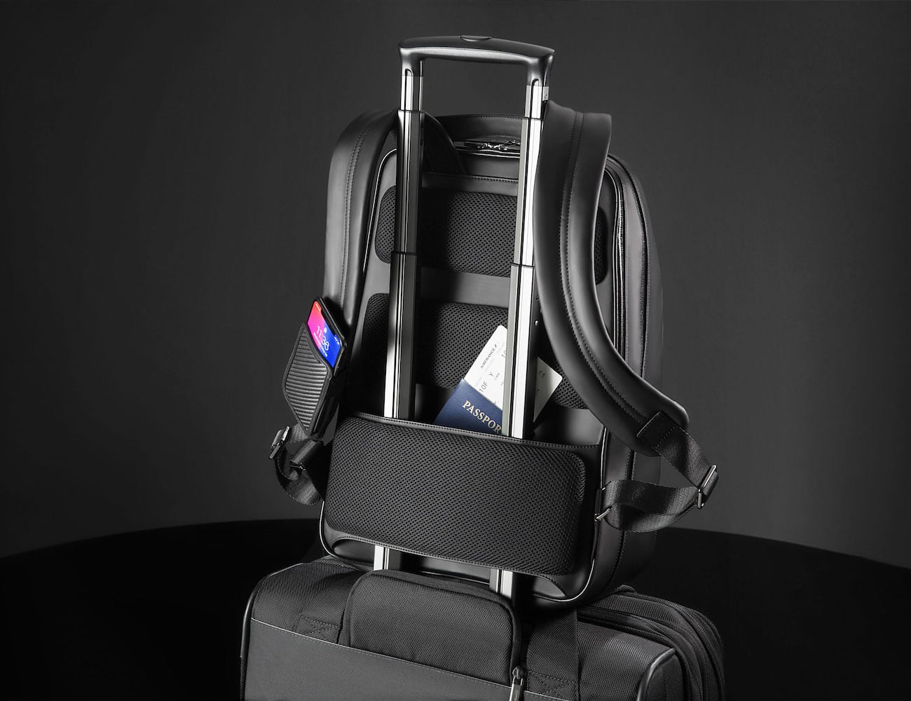 Backpack design，Smart carbon fiber bag，Lumzag，