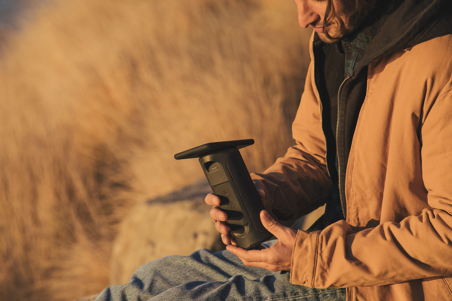 packing design，product design，industrial design，Bluetooth，sound，CMFG，Shocks，Lifestyle design，