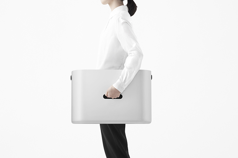 Delivery box，