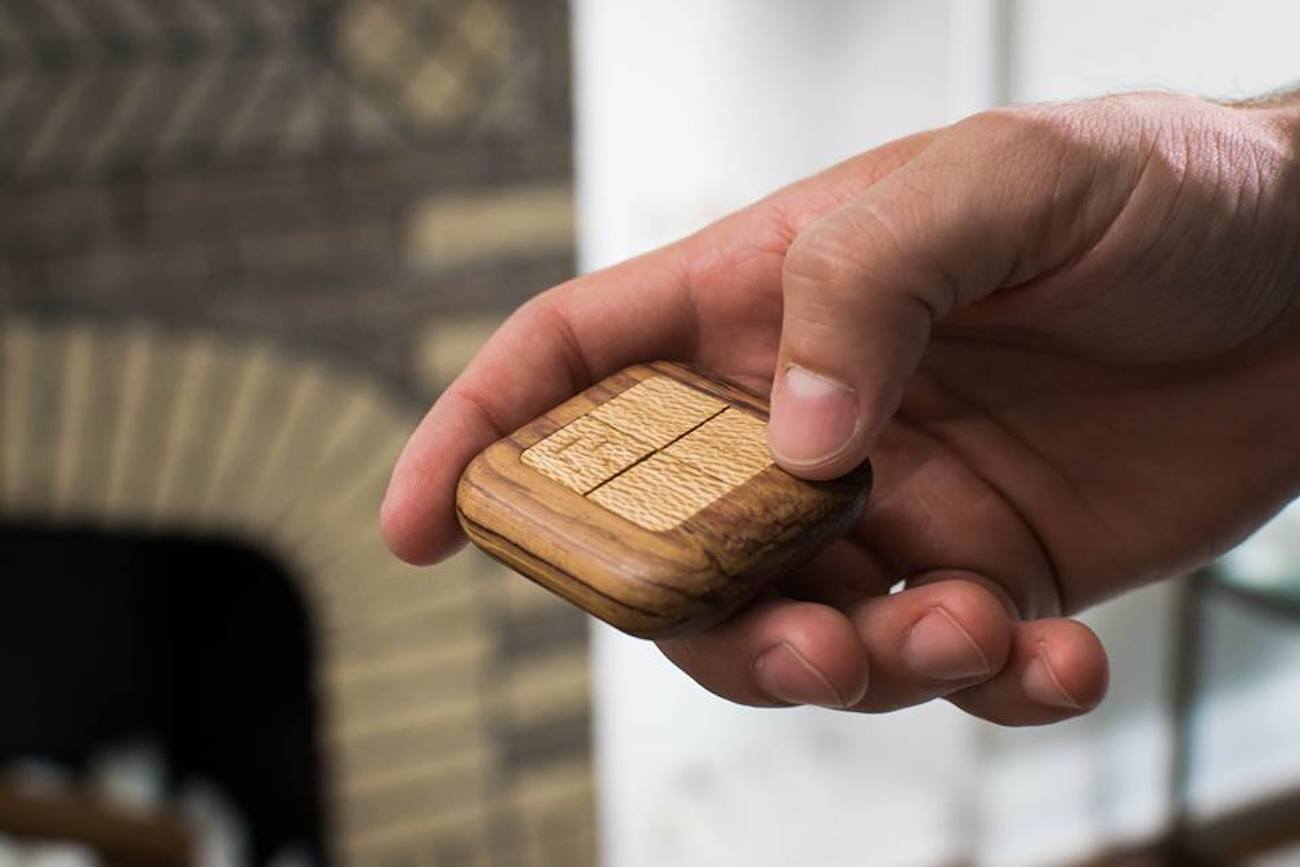 Turn Touch Wood，controller，woodiness，