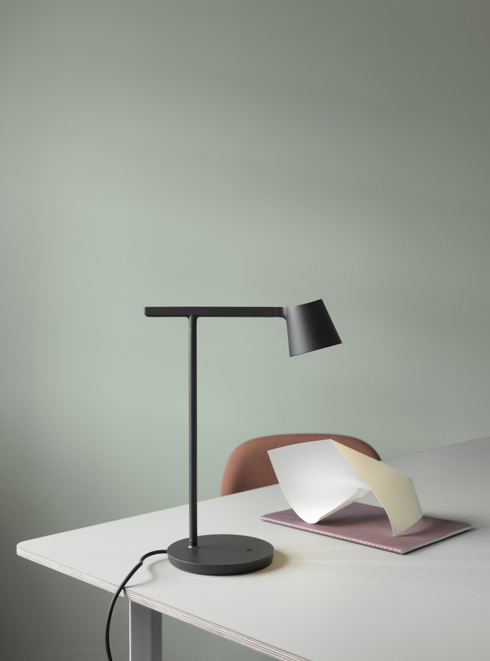 Desk lamp，Simplicity，Minimalist，migration，