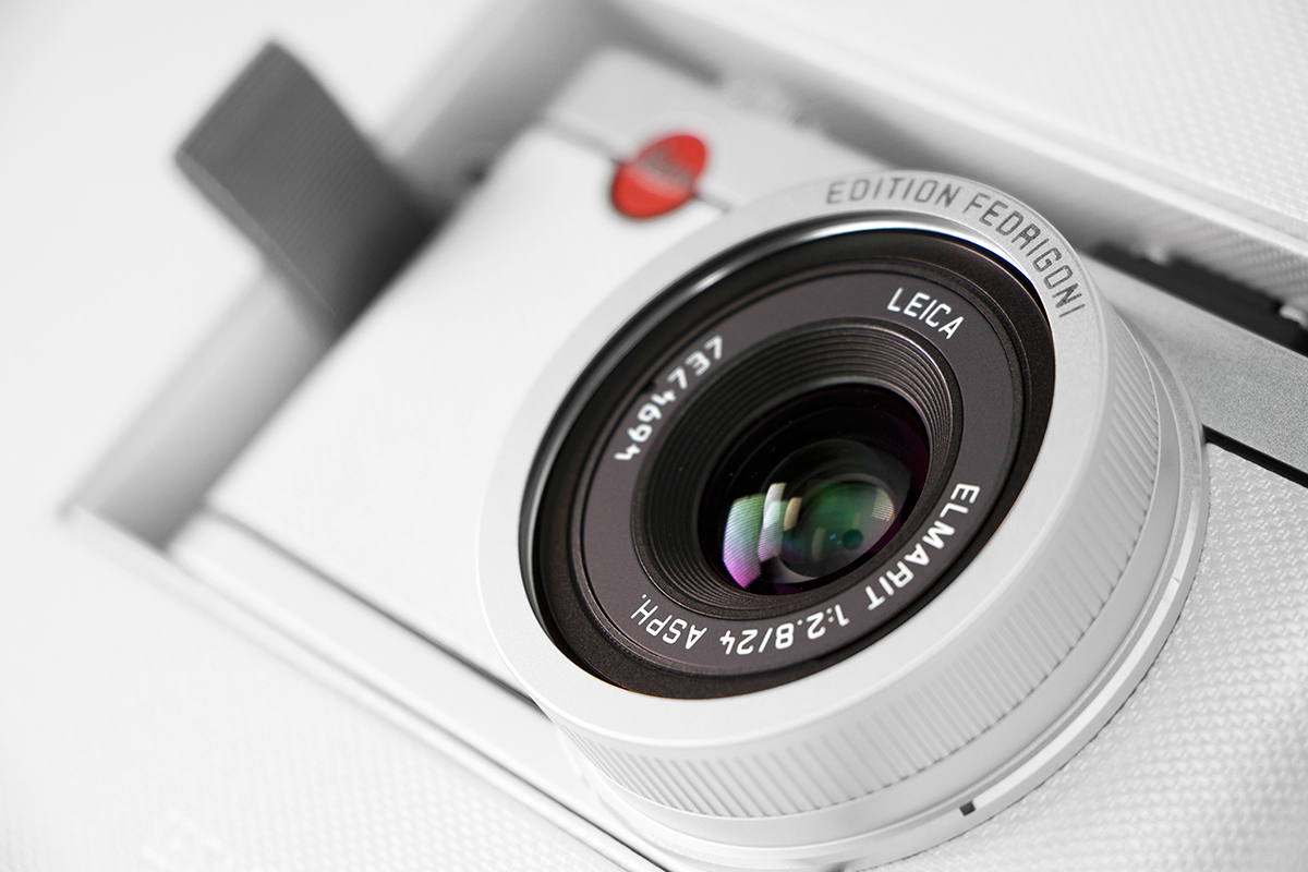 Paper shell，Limited edition，Play X，camera，packing design，