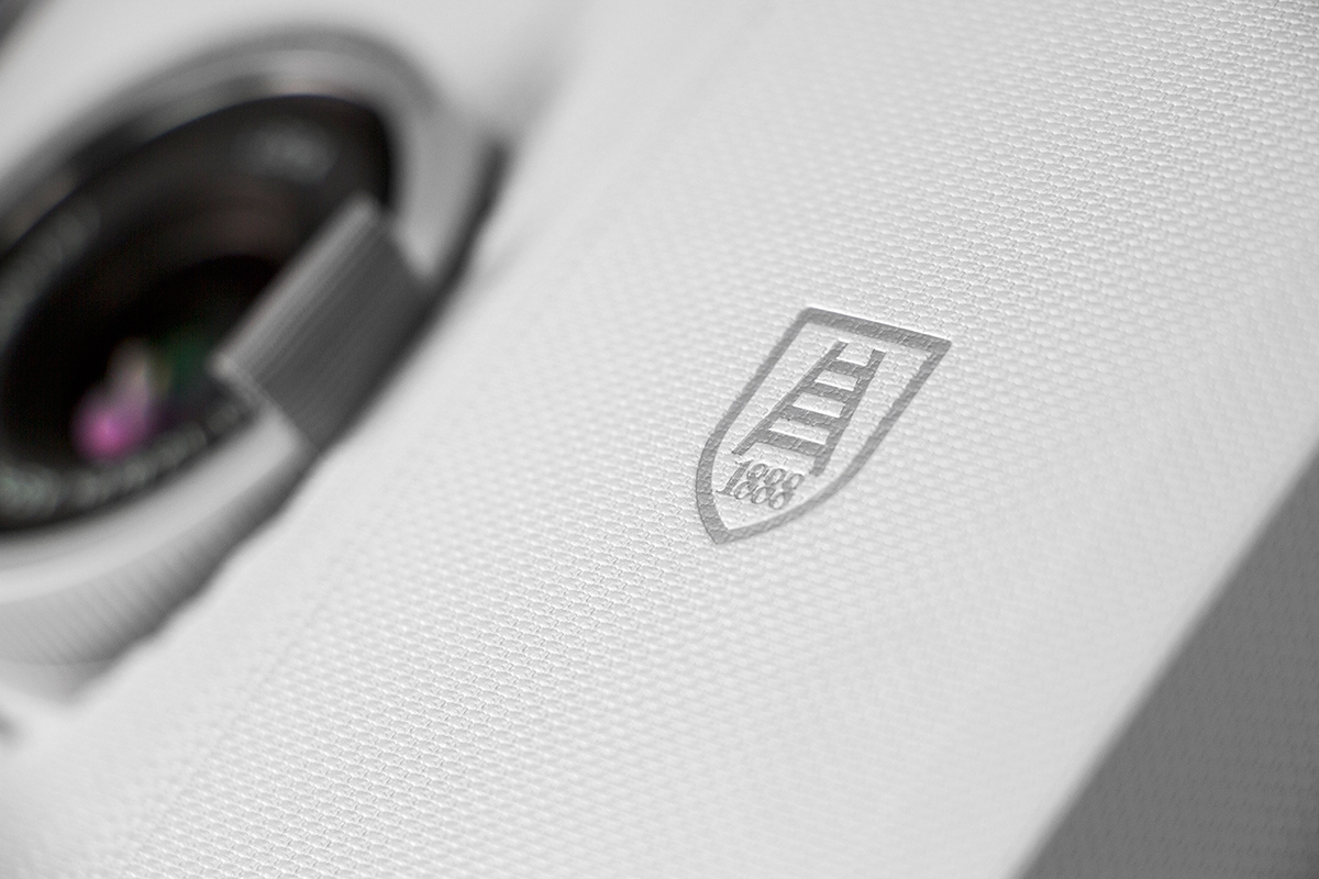 Paper shell，Limited edition，Play X，camera，packing design，