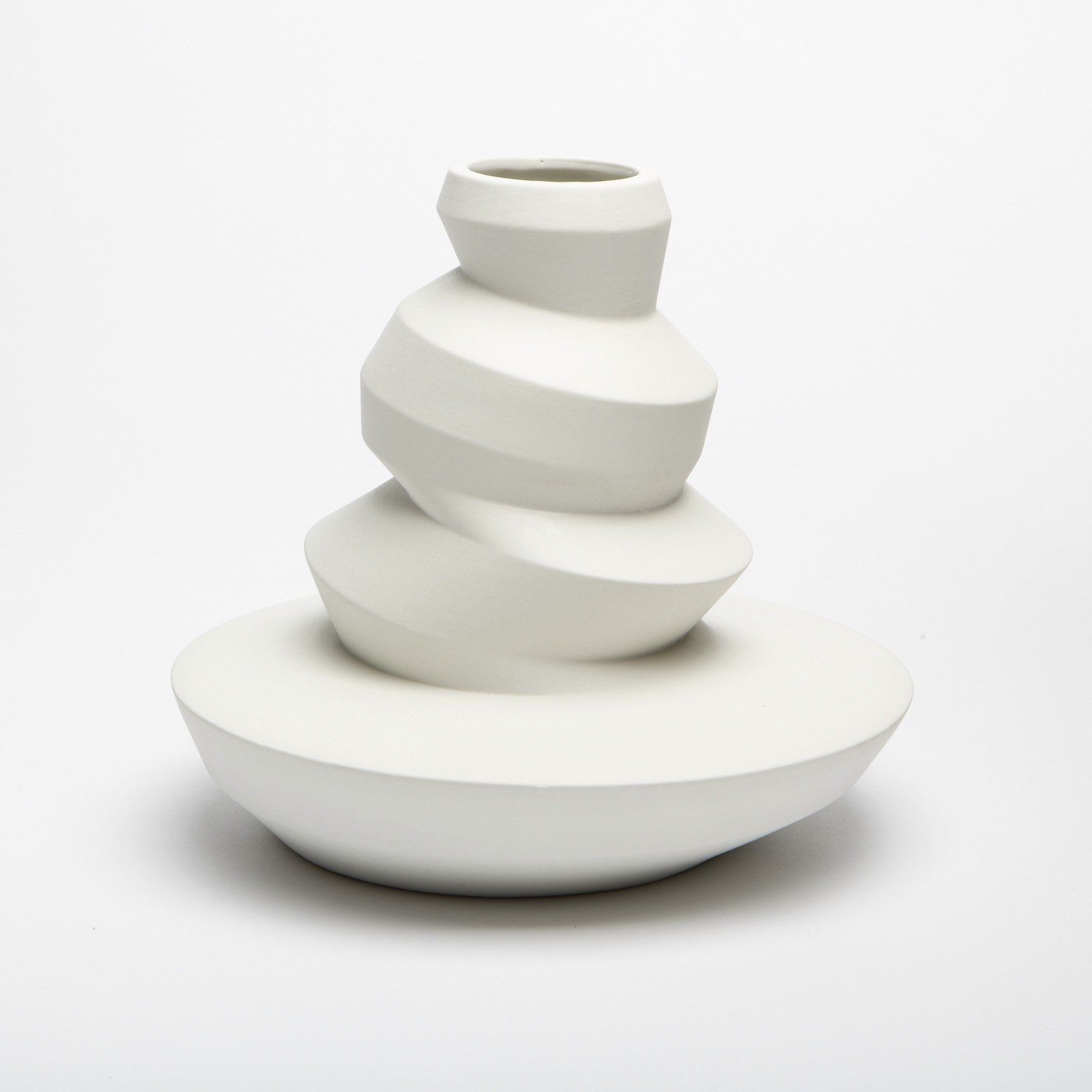 Dynamic form，Vase design，earthquake，