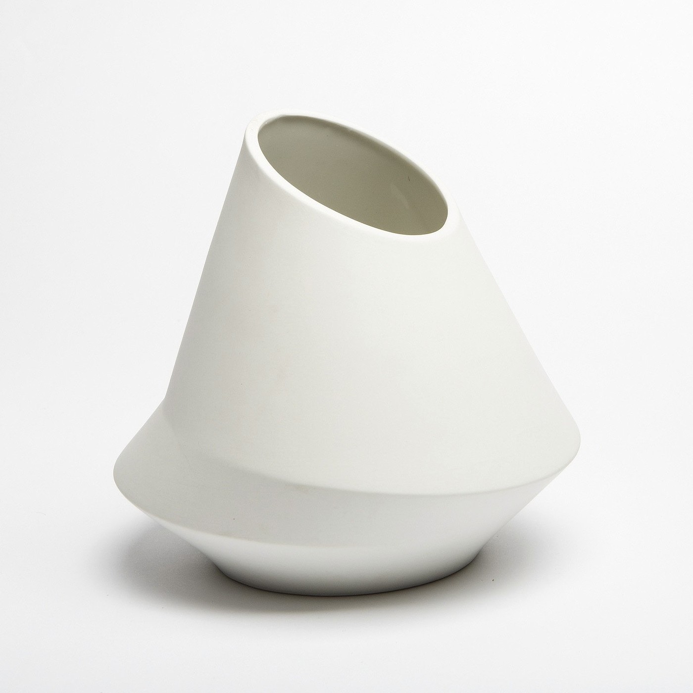 Dynamic form，Vase design，earthquake，