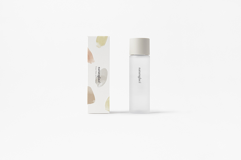 Cosmetics，