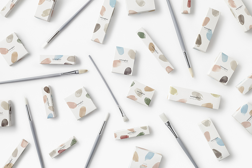 Cosmetics，